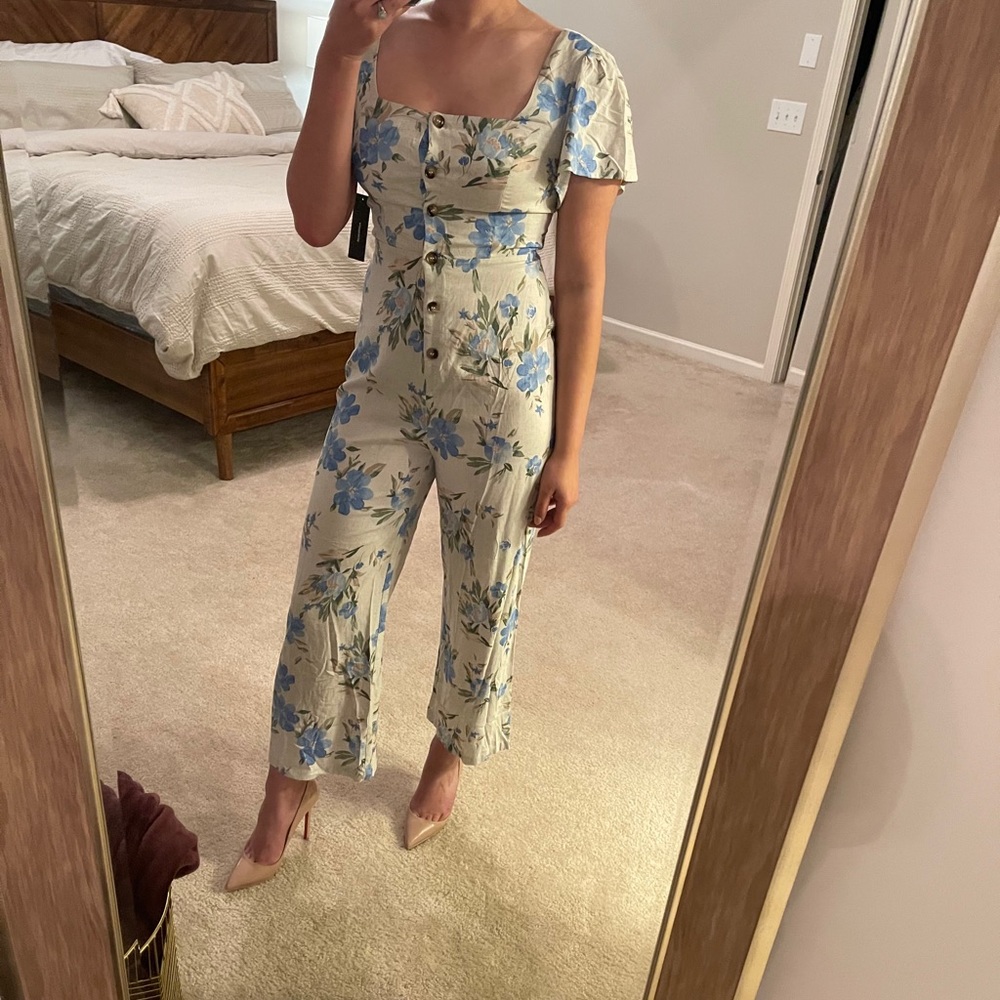 Floral linen Jumpsuit